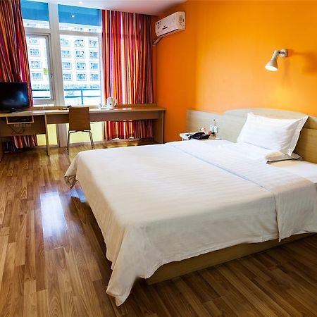 7Days Inn Zhuhai North Railway Station Jinding Экстерьер фото