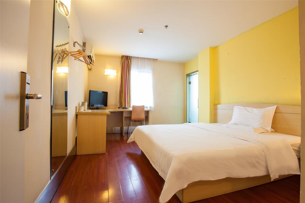 7Days Inn Zhuhai North Railway Station Jinding Экстерьер фото